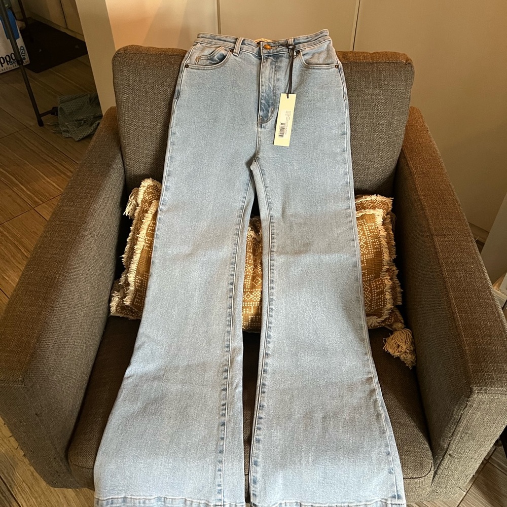 NWT Rollas east coast flare! Size25